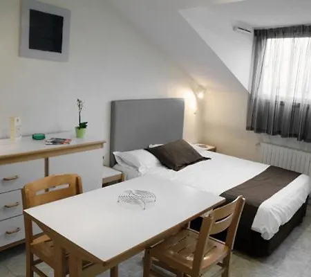 Residences Guerlin 公寓式酒店 3*